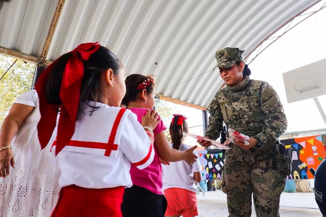 PRIMARIA LUIS LADRON DE GUEVERA RECIBIO JORNADA DE PREVENCION Y SANA CONVIVENCIA